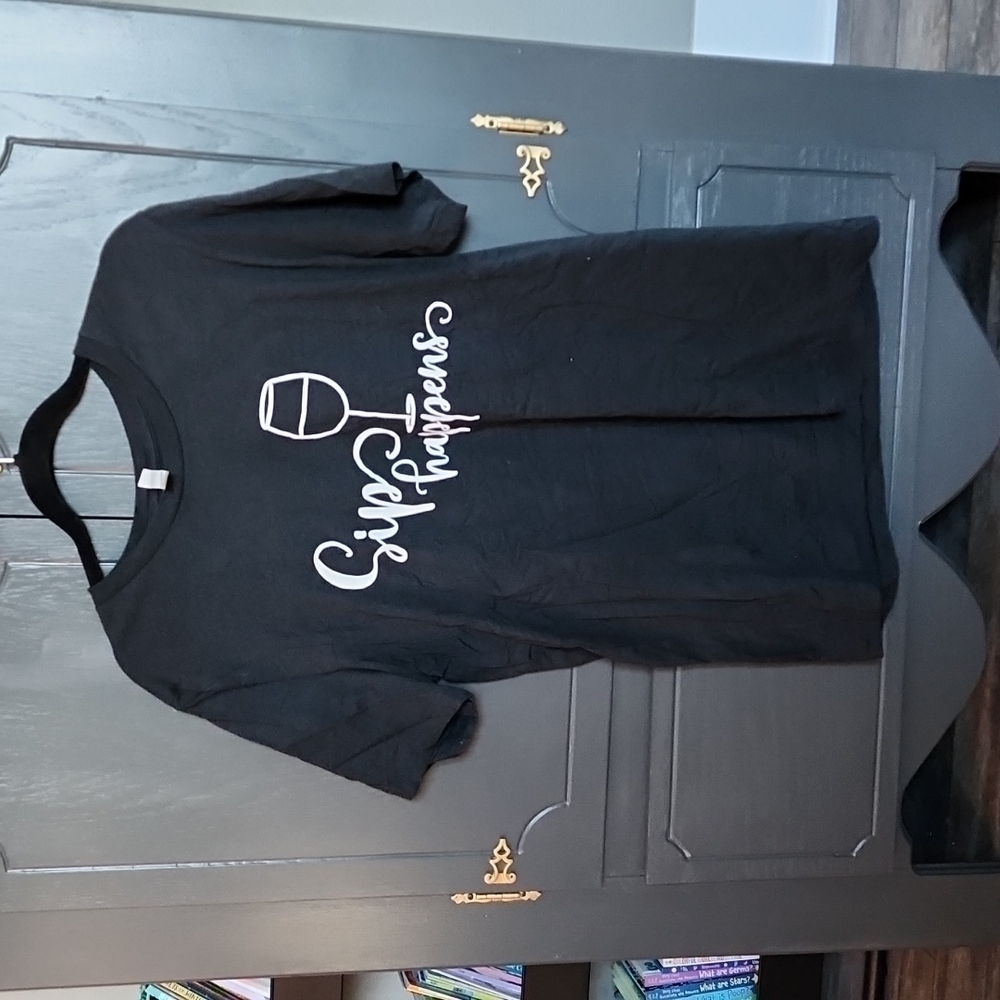 LAST CHANCE Sip Happens graphic tee